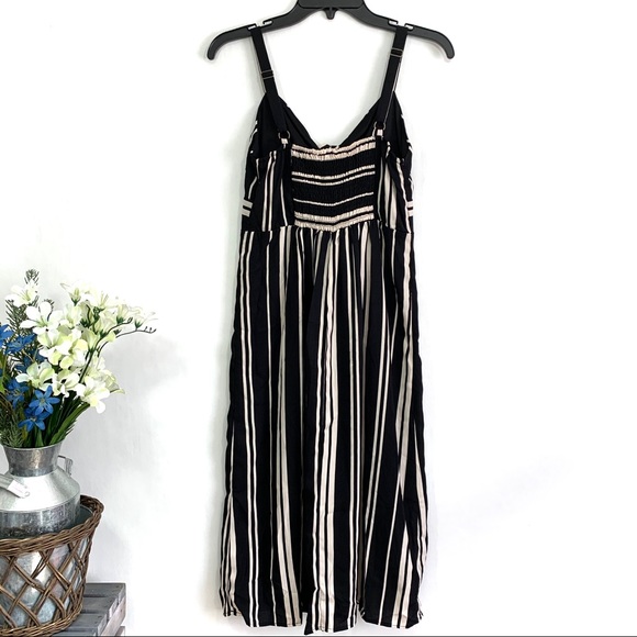 Xhilaration Women’s Black Striped Front Tie Midi Dress NWT - Picture 7 of 9
